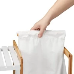 Étagère à 4 Niveaux Avec Panier à Linge -Salle De Bain Meubles 569ac02e979943e08bfd6401ddd1446a